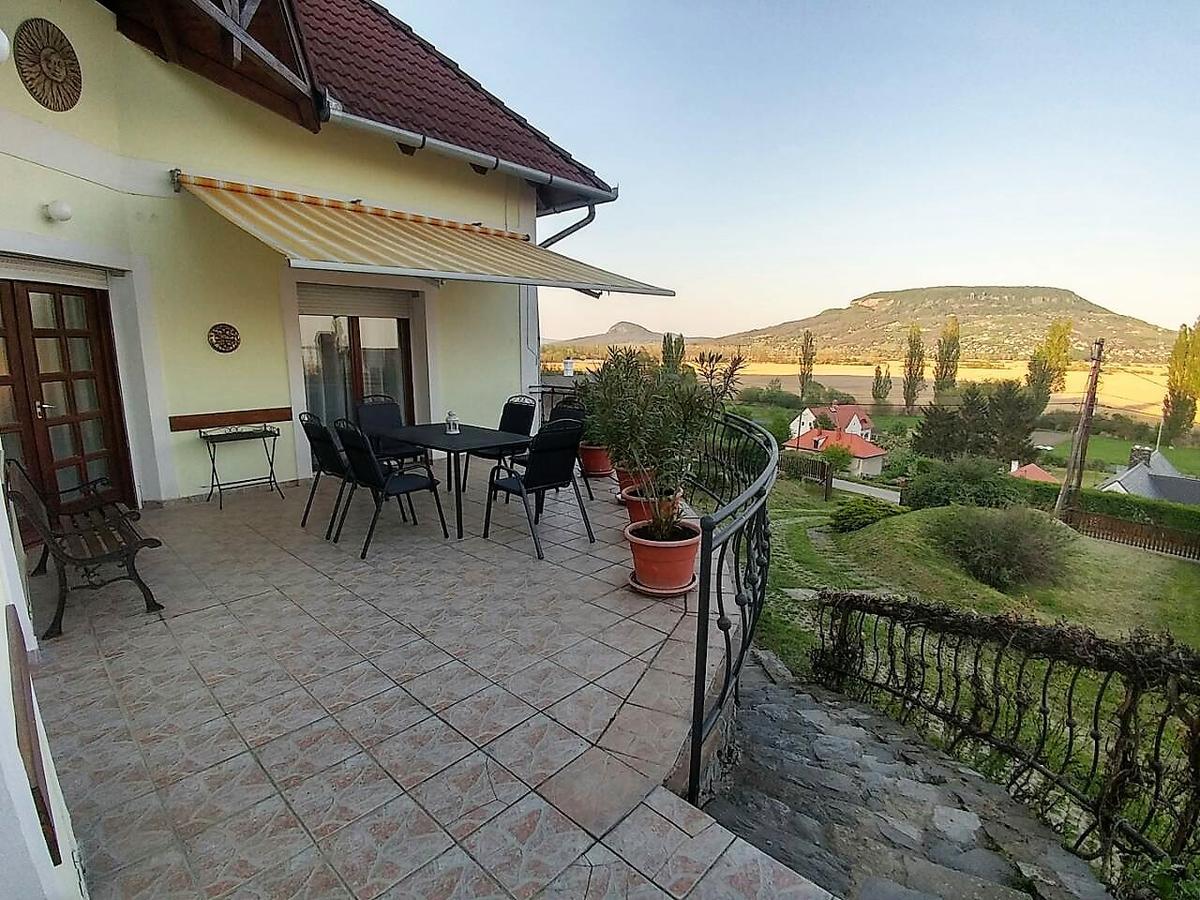 Szigligeti Panorama Apartmanhaz Exterior foto